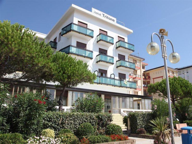 Hotel Tritone Jesolo Lido Exterior foto